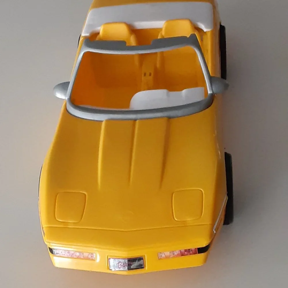 BARBIE vintage yellow corvette - Rare